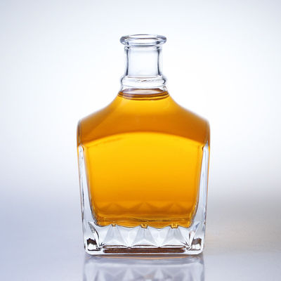Whiskey Glass Bottle Square Pop 750 ml para seleção de uísque tradicional