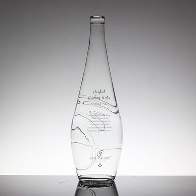 Garrafas de vidro de 700 ml de cortiça clara para bebidas alcoólicas e vodka