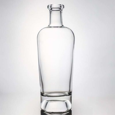 Logotipo personalizado 700ml 1000ml Limpo Flint Gin Rum Champagne Liquor Garrafa de vidro com cortiça