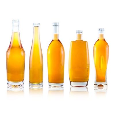Embalagem de garrafas de vidro de 750 ml de Brandy ou Whisky com design único e superfície de gravação ácida