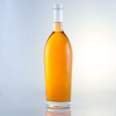 Embalagem de garrafas de vidro de 750 ml de Brandy ou Whisky com design único e superfície de gravação ácida