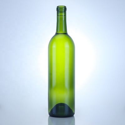 700 ml garrafa de vidro verde antigo para bebidas alcoólicas óleo de gin de rum e cerveja material de base vidro