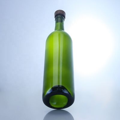 700 ml garrafa de vidro verde antigo para bebidas alcoólicas óleo de gin de rum e cerveja material de base vidro
