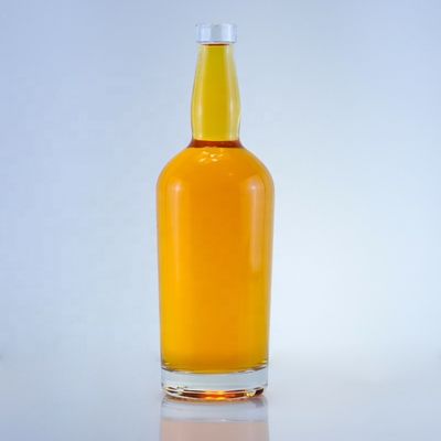 Garrafa de vidro Valiant de 750 ml para cerveja feita de vidro transparente