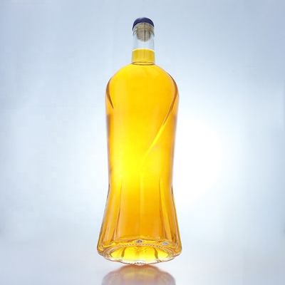 Desenho requintado 750 ml garrafa de vodka limpa com material de colarinho de vidro de cortiça
