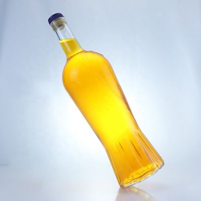 Desenho requintado 750 ml garrafa de vodka limpa com material de colarinho de vidro de cortiça