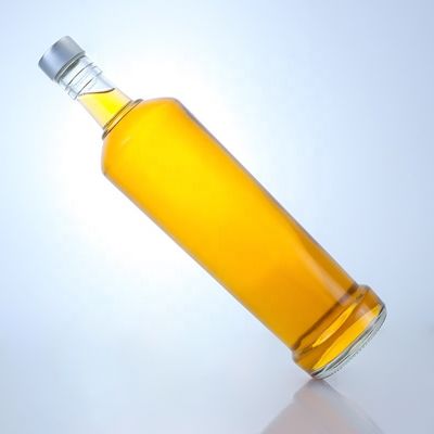Botella de vidro de whisky de 750 ml de design personalizado com material e cor clara ou personalizada