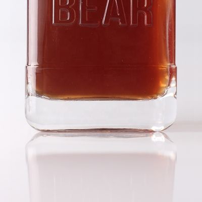 Material do colarinho Vidro 500 ml 700 ml Garrafa transparente em relevo para Whisky Rum Gin Brandy