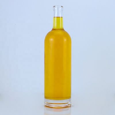 Garrafa de vidro clara ou personalizada 700 ml 750 ml única para Whiskey Tequila Brandy Rum Gin