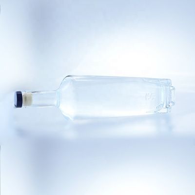 Garrafa de vidro para bebidas alcoólicas 750 ml com vedação de cortiça