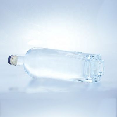Garrafa de vidro para bebidas alcoólicas 750 ml com vedação de cortiça