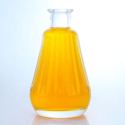 Produtos de vidro garrafa de forma única 750 ml 700 ml para vodka uísque tequila brandy
