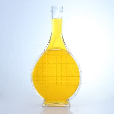 Produtos de vidro garrafa de forma única 750 ml 700 ml para vodka uísque tequila brandy