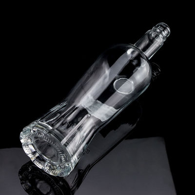 500ml700ml750ml garrafa de uísque transparente com Super Flint vidro personalizado esculpido design único