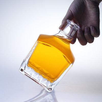 Whiskey Glass Bottle Square Pop 750 ml para seleção de uísque tradicional