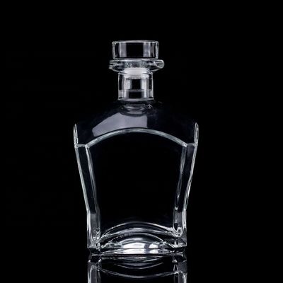 Garrafa de uísque de vidro de super flint clara ou personalizada 700 ml 750 ml com rolha de cortiça