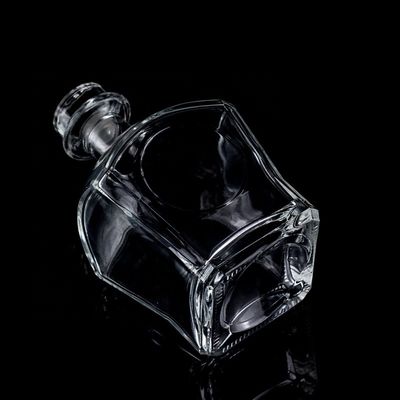 Garrafa de uísque de vidro de super flint clara ou personalizada 700 ml 750 ml com rolha de cortiça