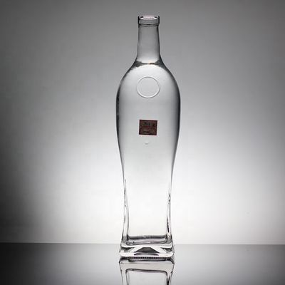 Garrafa de vidro de vodka em forma de mulher com decalque e variedade de opções de capacidade