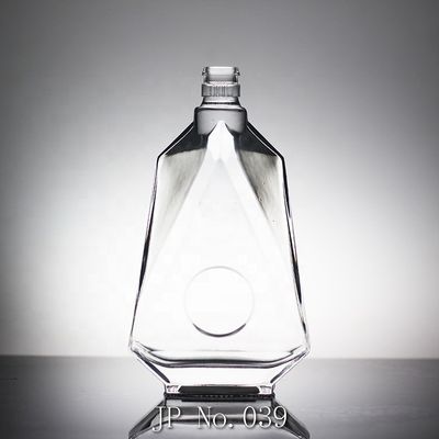 Super Flint Bottle Crystal Glass Brandy Bottle com tampa de parafuso para suas necessidades