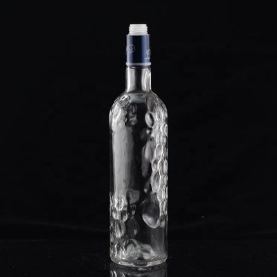 Fota de vidro com tampa de parafuso de design especial para tequila sofisticada na indústria