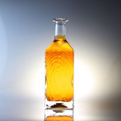 Garrafas de vidro transparente em miniatura com cortiça