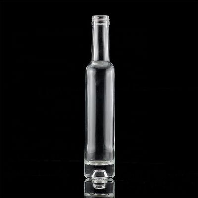 750 ml de garrafa de álcool de vidro transparente de base pesada com tampa de metal dourado a granel