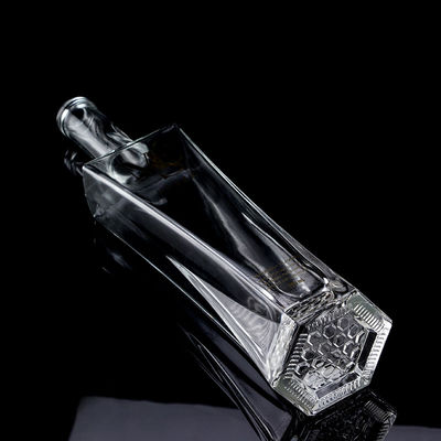 Exquisito Design Vodka Liquor Bottle Claras ou personalizadas 750ml Garrafa de vidro com cortiça