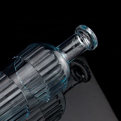 Pretty Light Blue 750ml 75cl Vertical Stripes Botão de Vodka com tampa feita de vidro transparente