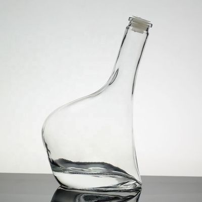 Garrafa de vidro em forma de coração feita sob encomenda com tampa de coroa e tampa de design único