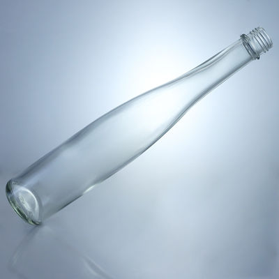 Contenedor de bebidas Garrafa de vidro de pedra de alta e fina com tampa de parafuso