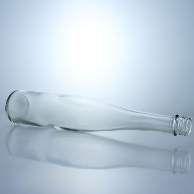 Contenedor de bebidas Garrafa de vidro de pedra de alta e fina com tampa de parafuso