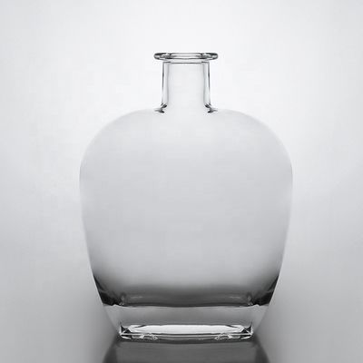 Garrafa de vidro plana de 750 ml com cortiça para Vodka Whiskey Gin Bebidas industriais