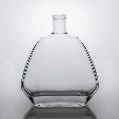 Garrafa de vidro plana de 750 ml com cortiça para Vodka Whiskey Gin Bebidas industriais