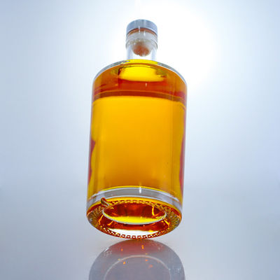Popular Forma Super Flint Glass Liquor Bottle para Vodka Whiskey Rum Tequila Gin Feito