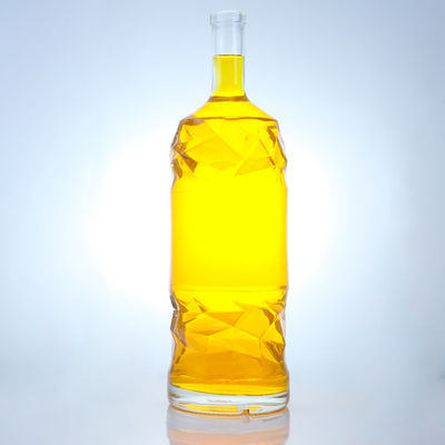 Garrafa de vidro de licor com logotipo personalizável em relevo e cor clara ou personalizada da garrafa