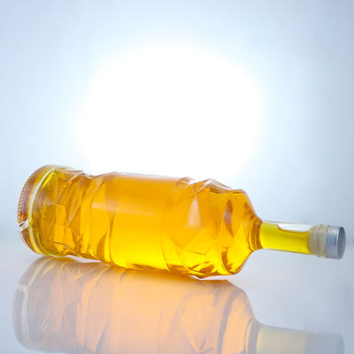 Garrafa de vidro de licor com logotipo personalizável em relevo e cor clara ou personalizada da garrafa