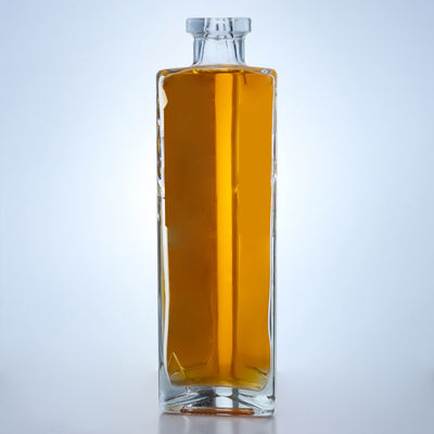 Material de base Vidro 750 ml Design 3 lados Vidro garrafa de licor para whisky gin rum
