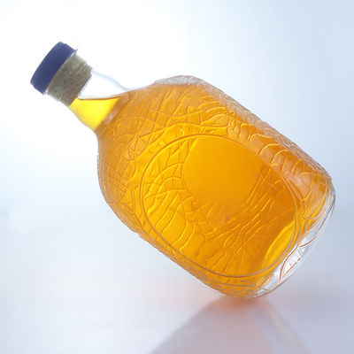 Forma redonda única em relevo de qualidade alimentar rum vodka uísque tequila gin garrafa de vidro com cortiça perfeita