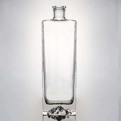 Espiritos de vidro garrafa 750ml Gin Rum Tequila Vodka Whiskey com vidro claro e cortiça