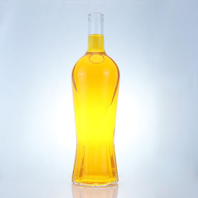 Garrafa de vidro de forma única de 500ml 700ml 750ml para rum Vodka Whisky Tequila Gin