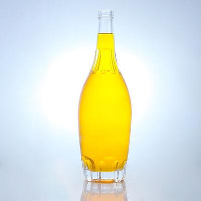 Garrafa de vidro de forma única de 500ml 700ml 750ml para rum Vodka Whisky Tequila Gin