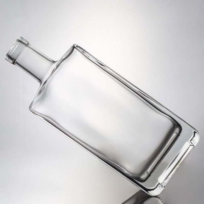 Material do colarinho Vidro 700 ml Quadrado Super Flint Glass Flask para Vodka Gin Rum Whisky
