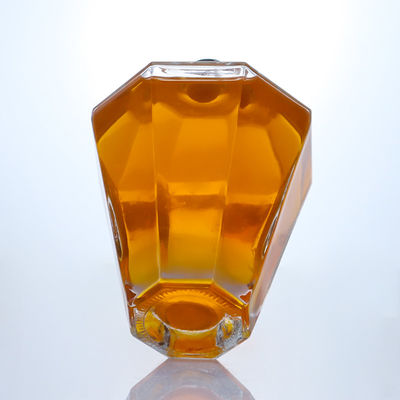 Material do colarinho Vidro 700ml garrafa de forma única para Gin Rum Champagne Brandy Whisky