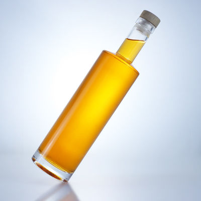 700 ml de garrafa de vidro cilíndrica para brandy whisky gin rum champanhe