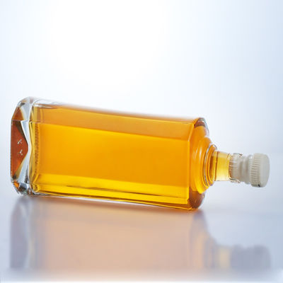 Logotipo personalizado Garrafa de vidro de pedra transparente de 500 ml para gin rum champanhe brandy uísque licor