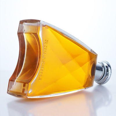 Material do corpo Vidro 700 ml garrafa de pedra clara para Gin Rum Champagne Whisky