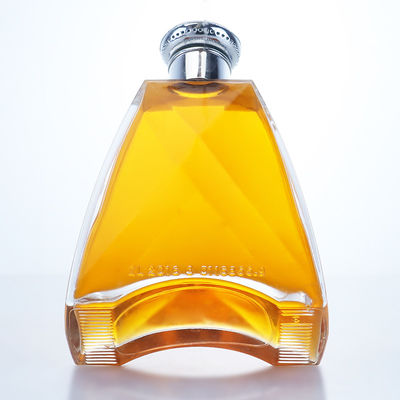 Material do corpo Vidro 700 ml garrafa de pedra clara para Gin Rum Champagne Whisky