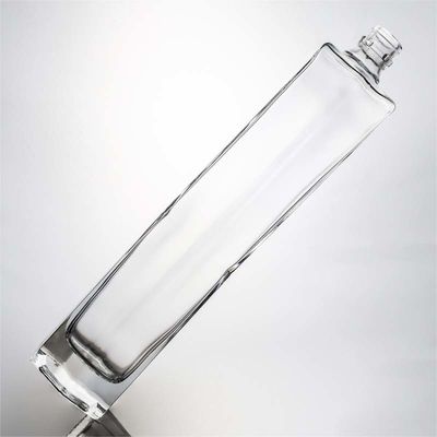 Brandy Champagne Gin Tequila Garrafa de vidro 700ml com tampa de cortiça e logotipo personalizado