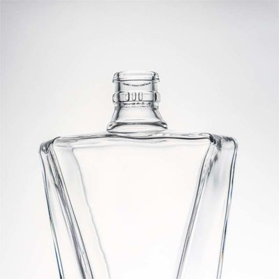 Brandy Champagne Gin Tequila Garrafa de vidro 700ml com tampa de cortiça e logotipo personalizado