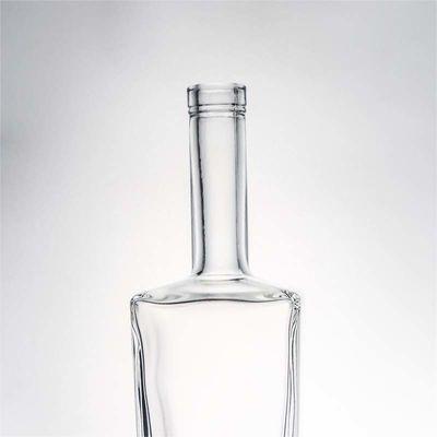 Material do corpo Vidro 1000ml garrafa de uísque em forma quadrada com pedra e cortiça